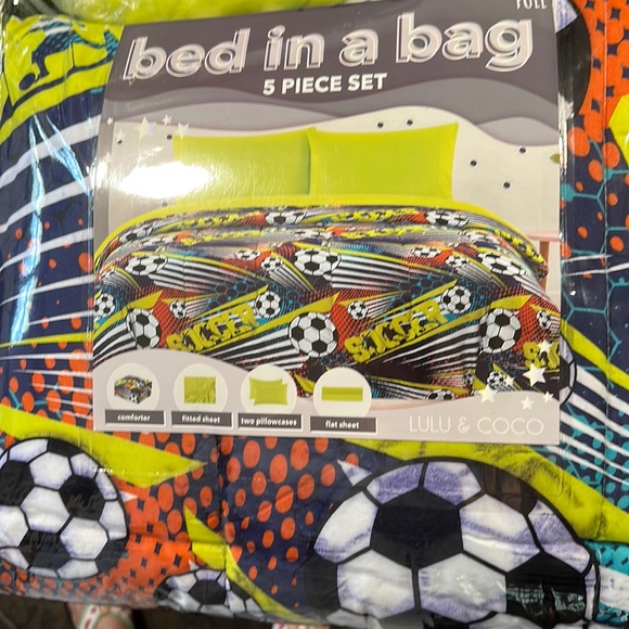 NIB Bed in a Bag Set Soccer Theme